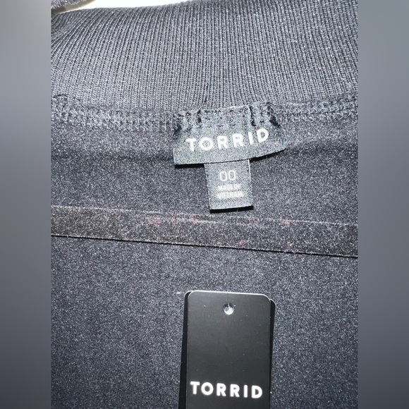 NWT Fleece V-Neck Sweatshirt. Size 00. - Picture 4 of 14